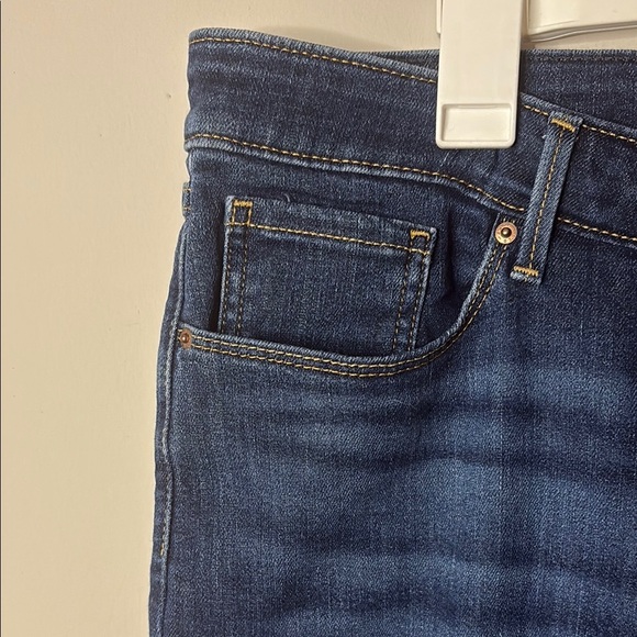 Levi Strauss - Picture 7 of 8